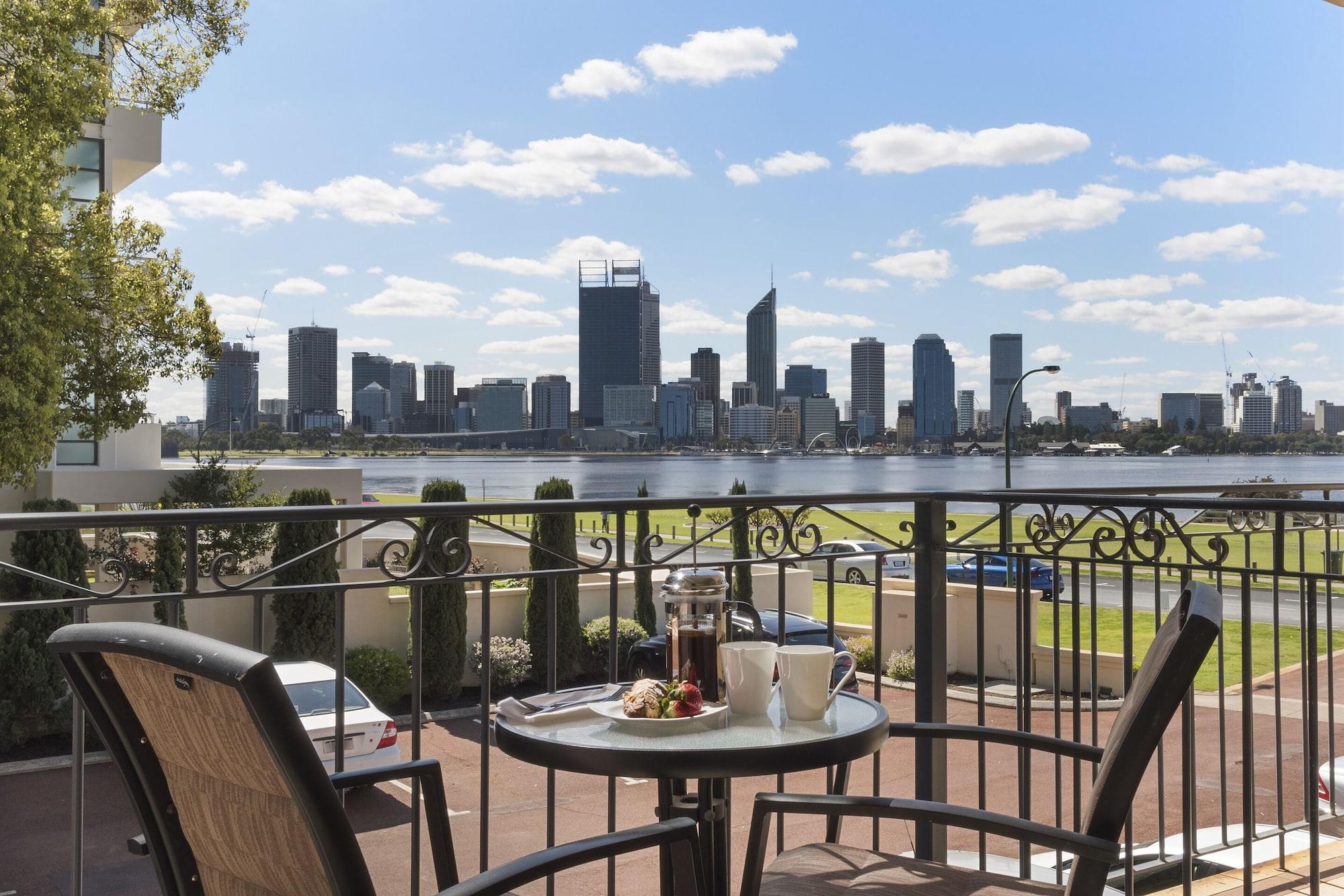 The Peninsula Riverside Serviced Apartments Perth Eksteriør billede