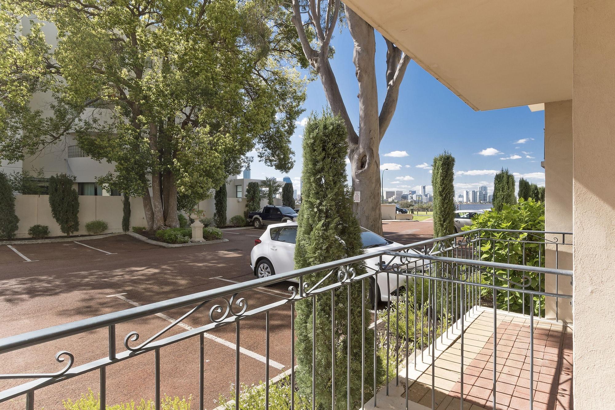 The Peninsula Riverside Serviced Apartments Perth Eksteriør billede