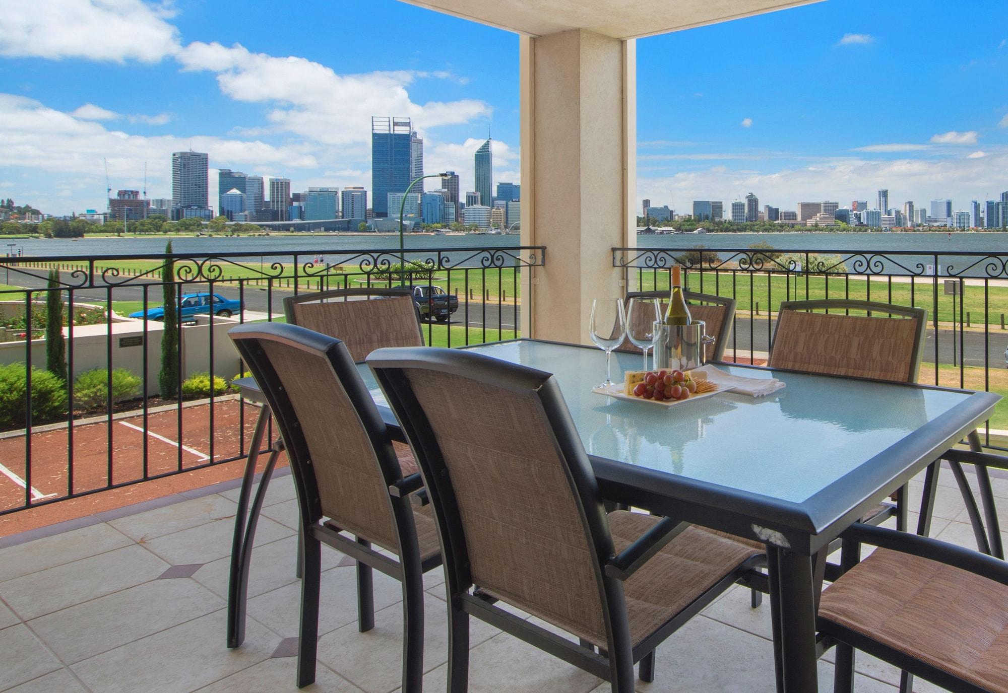 The Peninsula Riverside Serviced Apartments Perth Eksteriør billede
