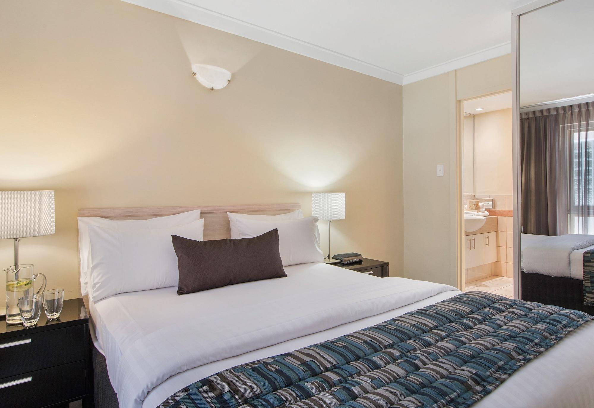 The Peninsula Riverside Serviced Apartments Perth Eksteriør billede