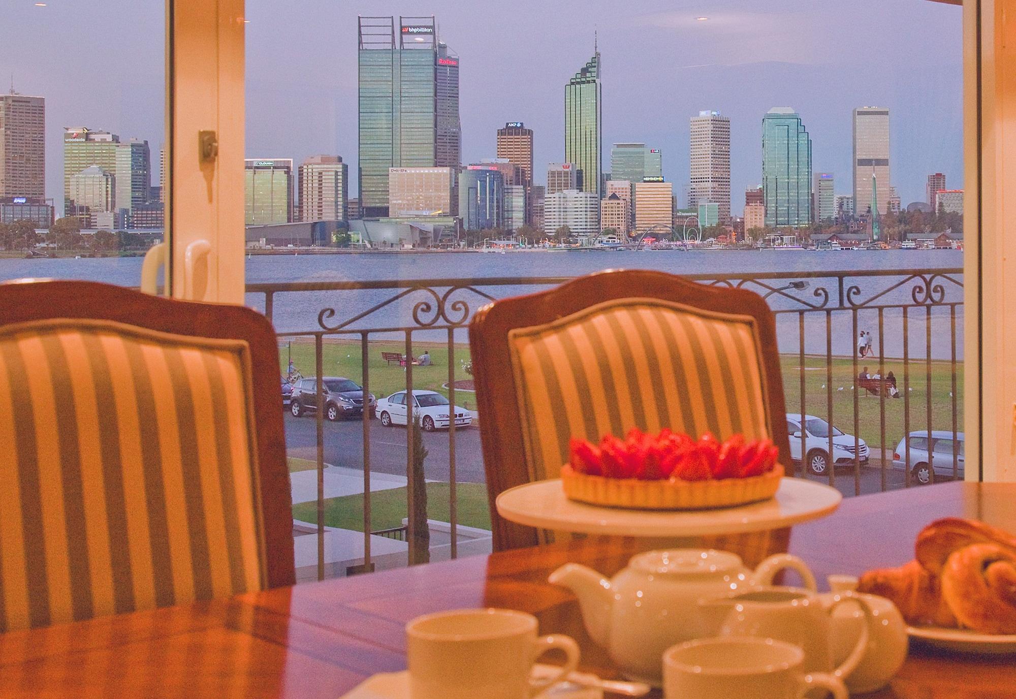 The Peninsula Riverside Serviced Apartments Perth Eksteriør billede