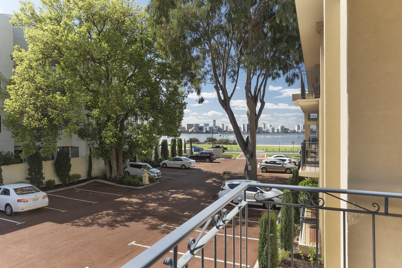 The Peninsula Riverside Serviced Apartments Perth Eksteriør billede